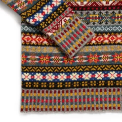 Jamieson's Of Shetland Jamieson's for Clutch Cafe Fair-Isle V-Neck Pullover with Graduated Rib #136 Light Grey x Red